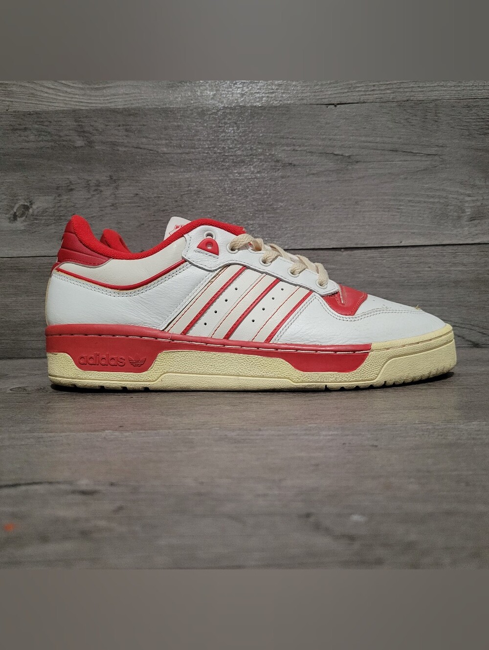 Adidas Originals Men's Size 10.5 Rivalry 86 Low Shoes White/Power Red